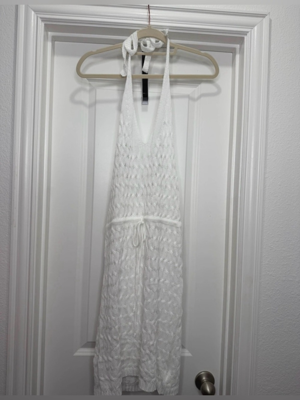 Cupshe White Knit Halter Cover-Up
Dress Size Medium - Picture 4 of 8